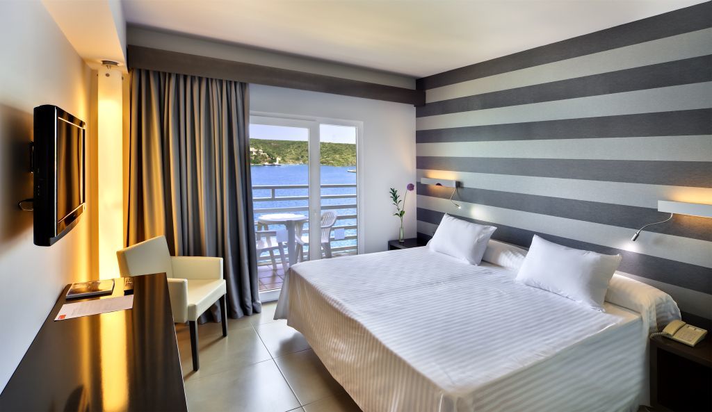 Barcelo Hamilton Menorca - Adults Only Hotel Es Castell  Room photo